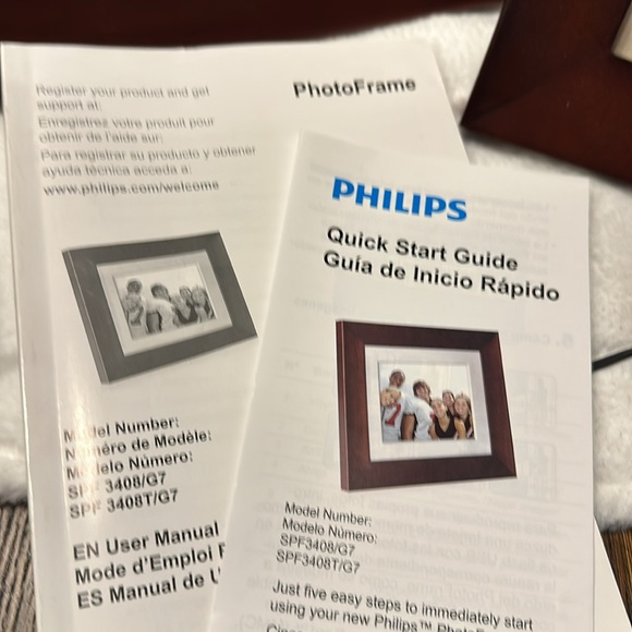 Philips PhotoFrame x 2 - Picture 4 of 11
